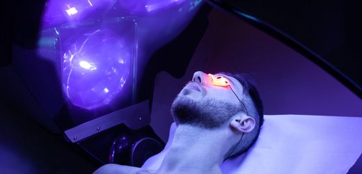 Solarium: Sonnenbank-Besuche machen junge Haut genetisch alt