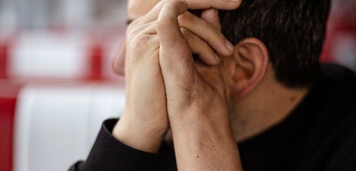 Silvester-Unfälle: Opfer spricht darüber, wie ein Böller ihm die Hand wegsprengte