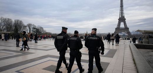 Paris: Angreifer verletzt drei Frauen in Metro mit Messer
