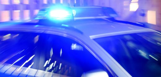 Waldkraiburg in Bayern: Angestellter bei Raubüberfall auf Getränkemarkt angeschossen