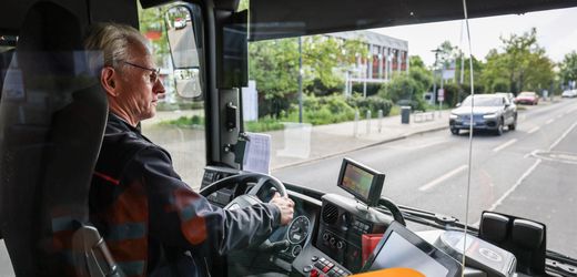 Verdi und Klima-Allianz: Studie prangert Arbeitsbedingungen für Bus- und Bahnfahrer an