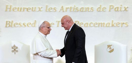 Libanon: Papst Leo XIV. in Beirut, Hisbollah jubelt