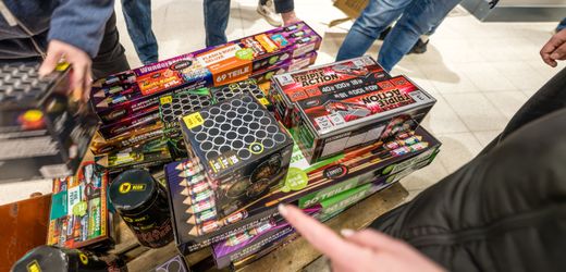 Silvester-Feuerwerk: Diskussion um Böllerverbot geht wieder los – was sagen Kunden?