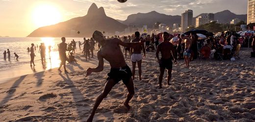 Brasilien: Altinha bringt Gemeinschaft zurück an Rios Strände