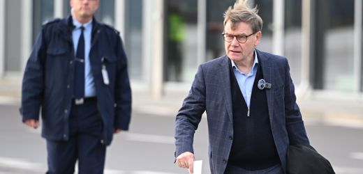 Ukraine-Krieg: Außenminister Johann Wadephul fordert von China mehr Druck auf Russland