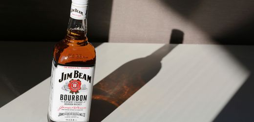 Jim Beam will ein Jahr lang keinen Whiskey mehr herstellen – wegen Donald Trump