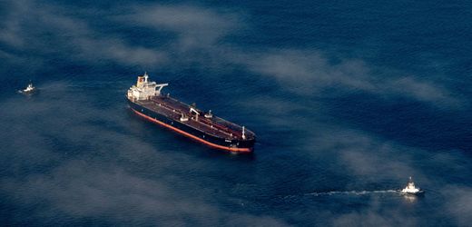 »Eventin«: Zoll darf vor Rügen havarierten Tanker vorerst nicht einziehen