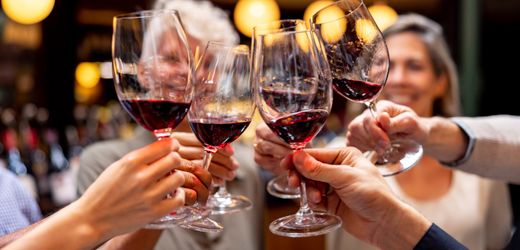 Alkohol-Forschung: Warum der Kater schlimmer ist, wenn man älter wird