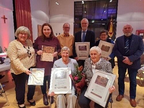 „St. Laurentius“ Grefrath : Kirchenchor ehrt beim Cäcilienfest seine Mitglieder