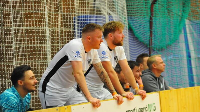 Gruppe 4 Hallenstadtmeisterschaft: Bei Mennrath lassen sich zwei schöne Blöcke zaubern