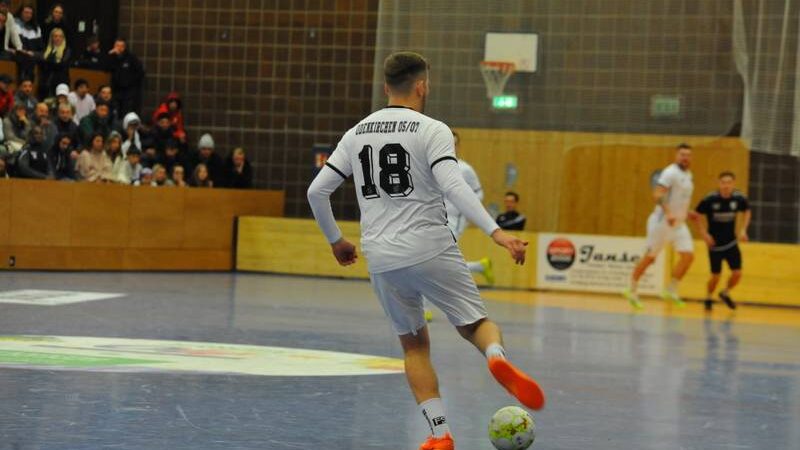 Gruppe 6 Hallenstadtmeisterschaft: Ich freue mich total auf Odenkirchen