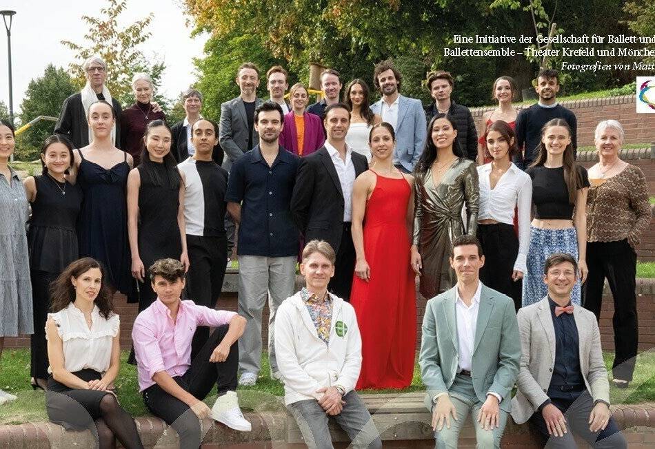 Kalender 2026 aus dem Theater Krefeld: Echte Sammlerstücke aus dem Theaterleben