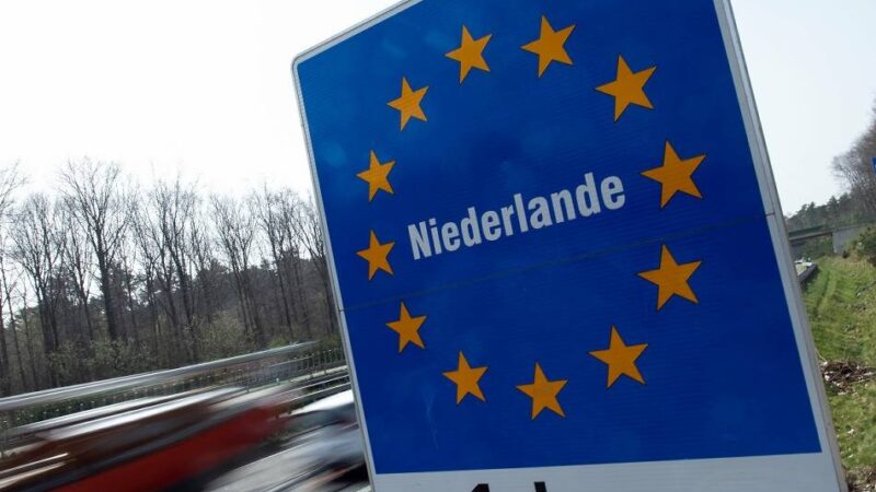 Achtung, Autofahrer!: Niederlande erhöhen Bußgelder – Falschparken kann bis zu 500 Euro kosten