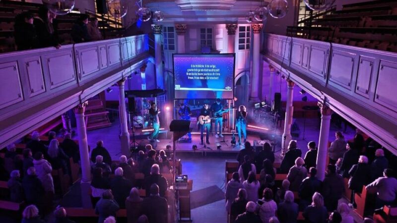 Hückeswagener Band „3000K“: Benefizkonzert sorgt für emotionale Momente