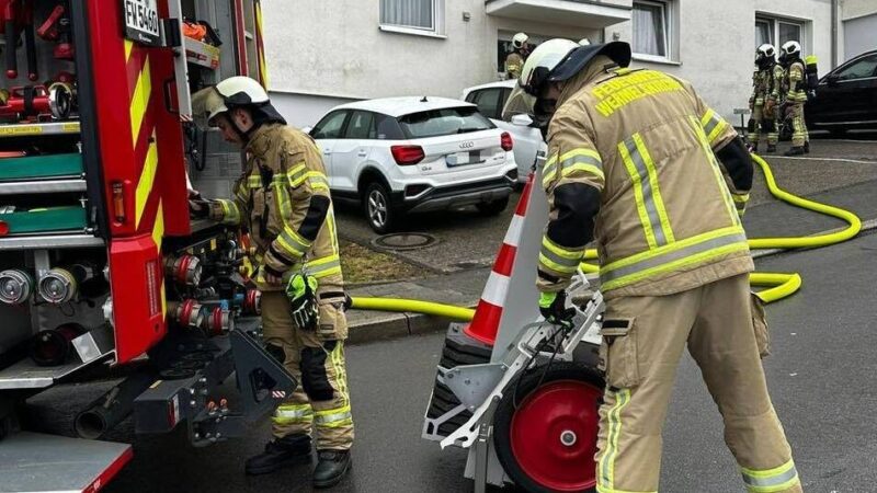 Einsatz in Wermelskirchener Innenstadt: Feuerwehr löscht Brand noch im Entstehen