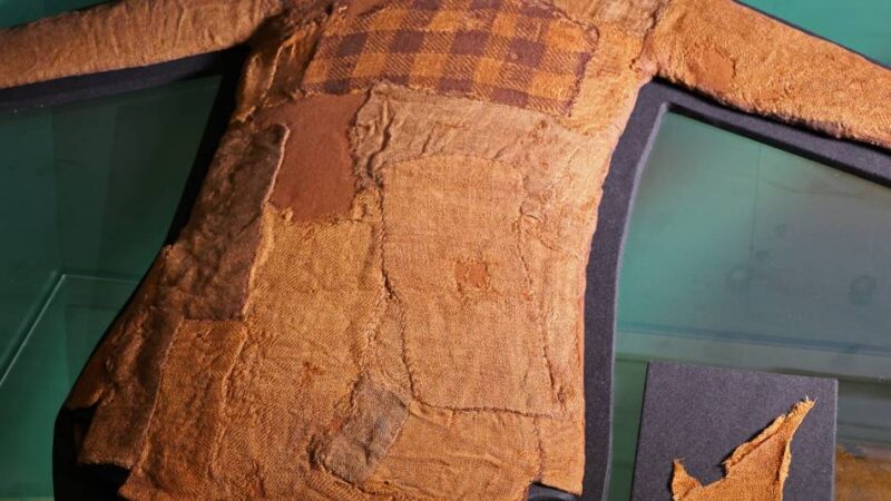 Kleidung des Mannes von Bernuthsfeld: Textilmuseum Krefeld forscht zum Geheimnis einer Moorleiche