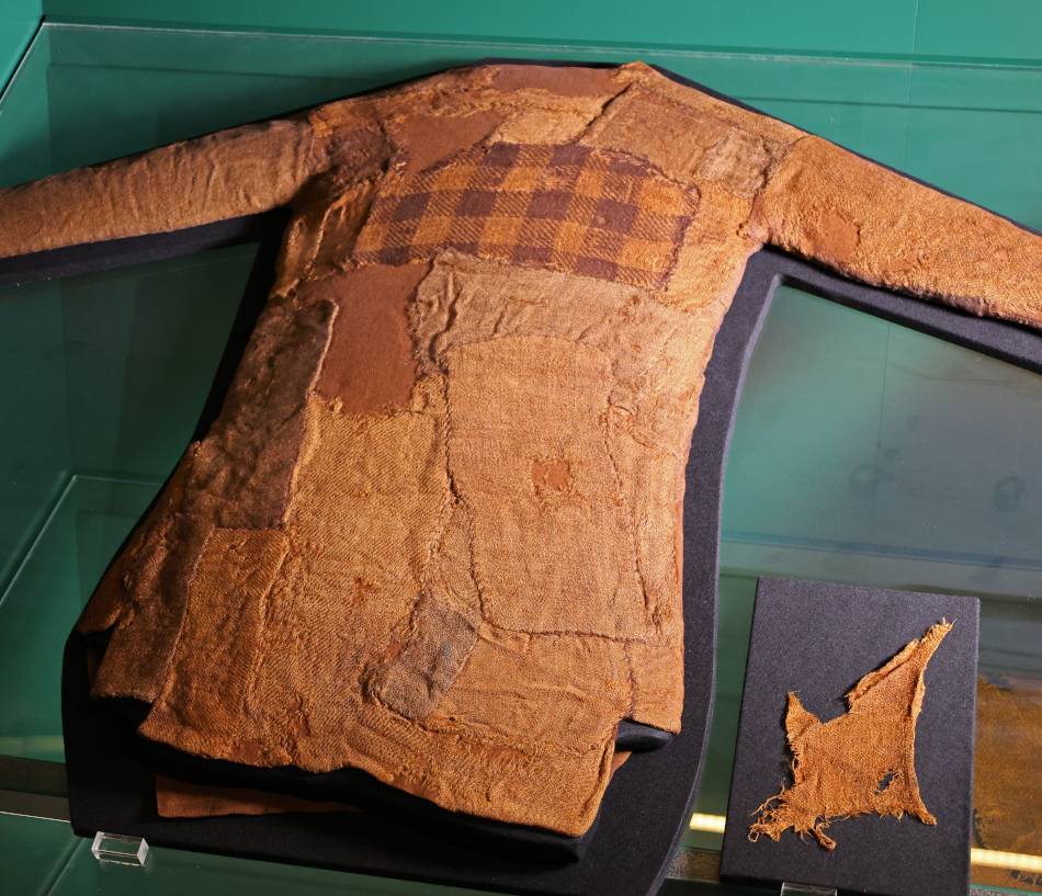 Kleidung des Mannes von Bernuthsfeld: Textilmuseum Krefeld forscht zum Geheimnis einer Moorleiche