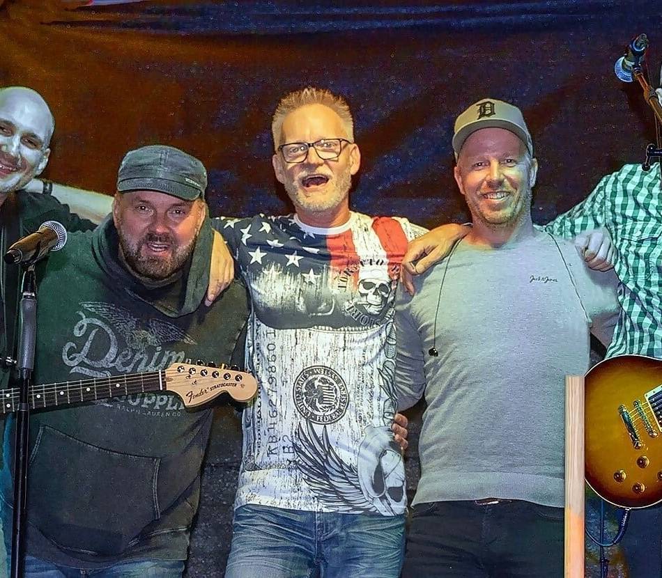 Auftakt am 12. Dezember in Goch: Diese Konzerte stehen in der Dorf-Kneipe „Regi“ bis Sommer 2026 auf dem Plan