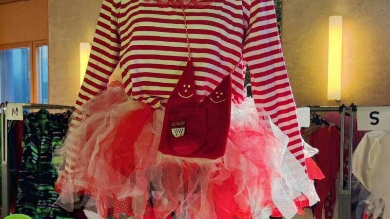 Auch am Wertstoffhof Leichlingen: Abgabe für Bergische Kostümbörse gestartet