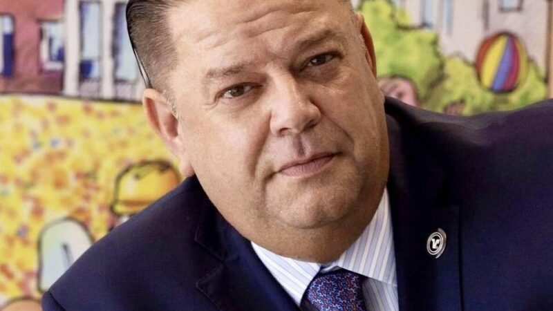 Neue Wendung in spektakulärem Fall: Ex-Volksbank-Chef klagt gegen seine frühere Bank