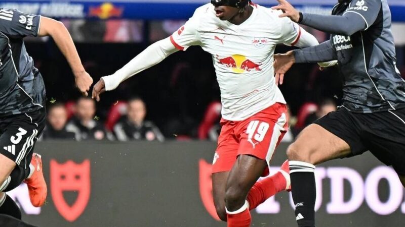 Böse Klatsche vor Barcelona-Spiel: Dreierpack von Diomande – Leipzig fertigt Frankfurt ab