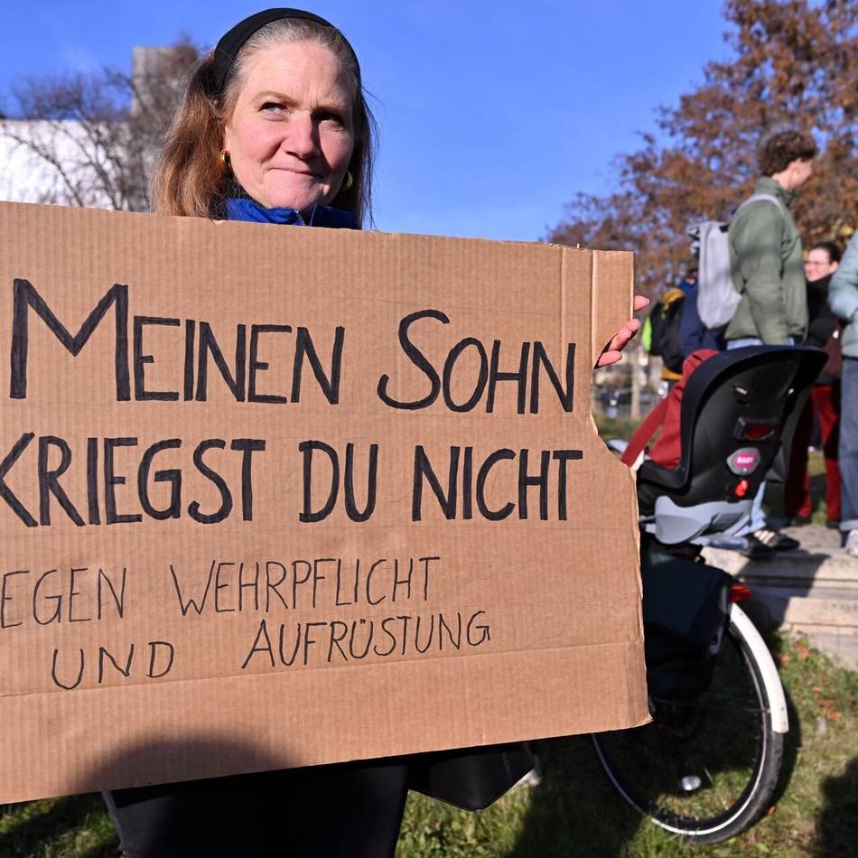 Landesweite Proteste: In Düsseldorf sind zwei Kundgebungen gegen die Wehrpflicht geplant