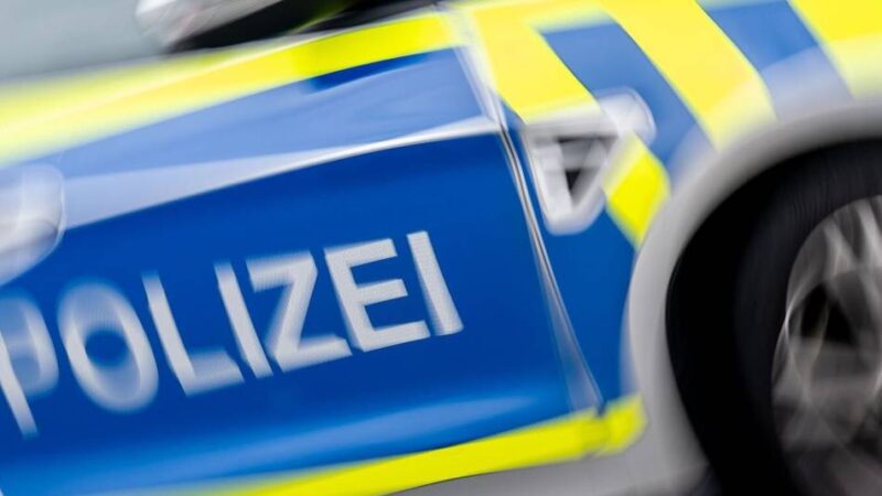 Viersener Polizei sucht flüchtige Täter: Verfolgungsfahrt mit gestohlenem Opel