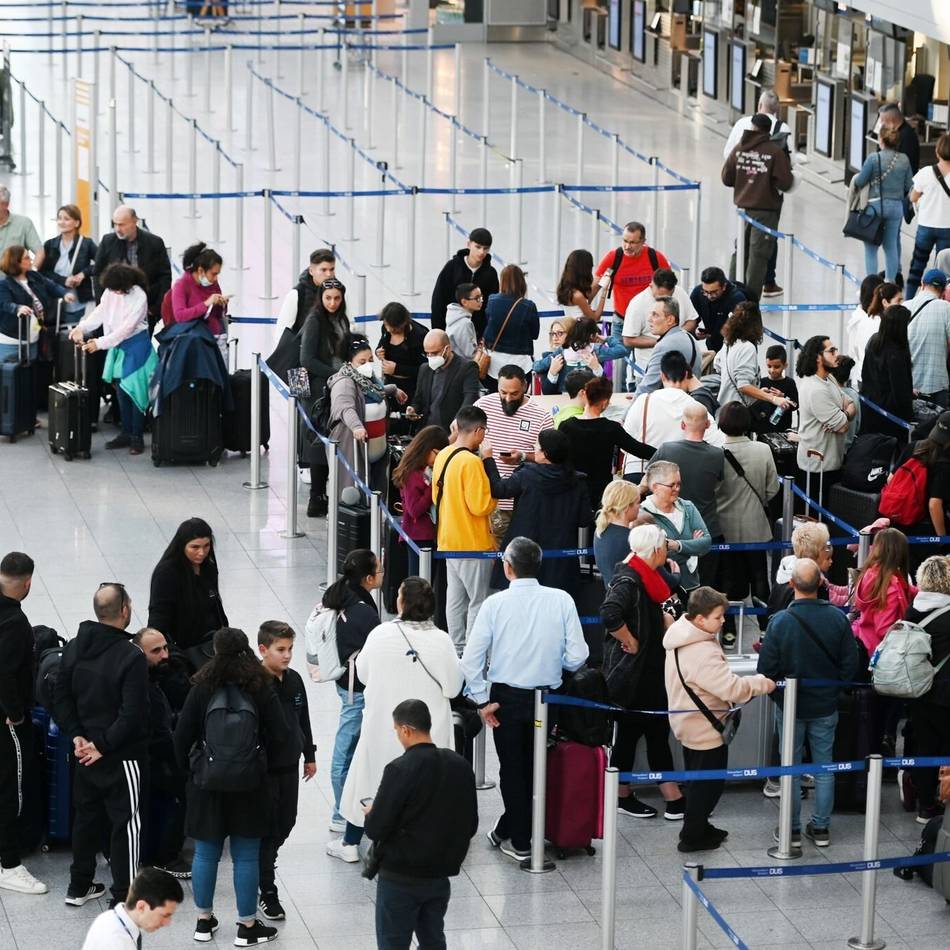 Fliegen wird beliebter: Weihnachtsferien in Düsseldorf – Flughafen erwartet mehr Passagiere als im Vorjahr