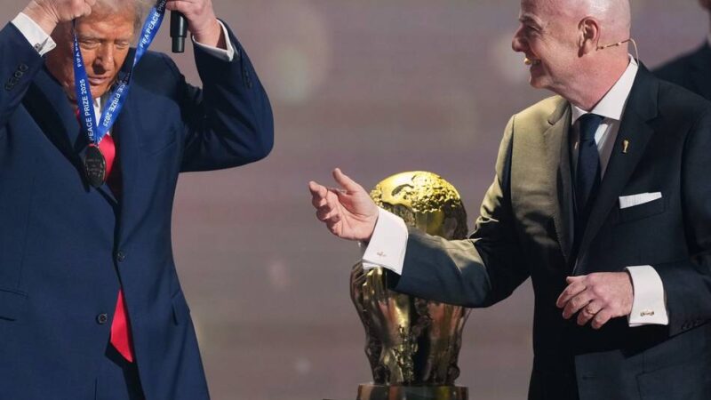 WM-Gruppenauslosung für 2026: US-Präsident Trump bekommt Friedenspreis der Fifa