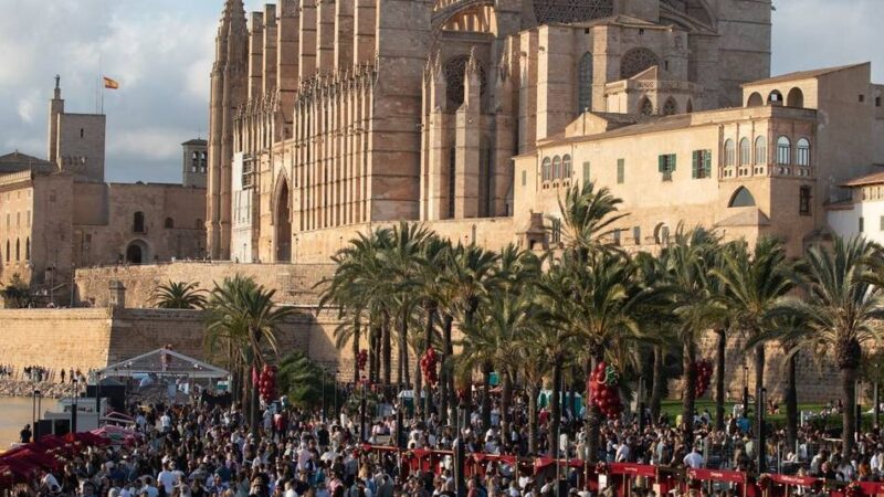 Ganz schön dreist: Frau parkt in Palma mit gefälschtem Behindertenausweis aus Düsseldorf