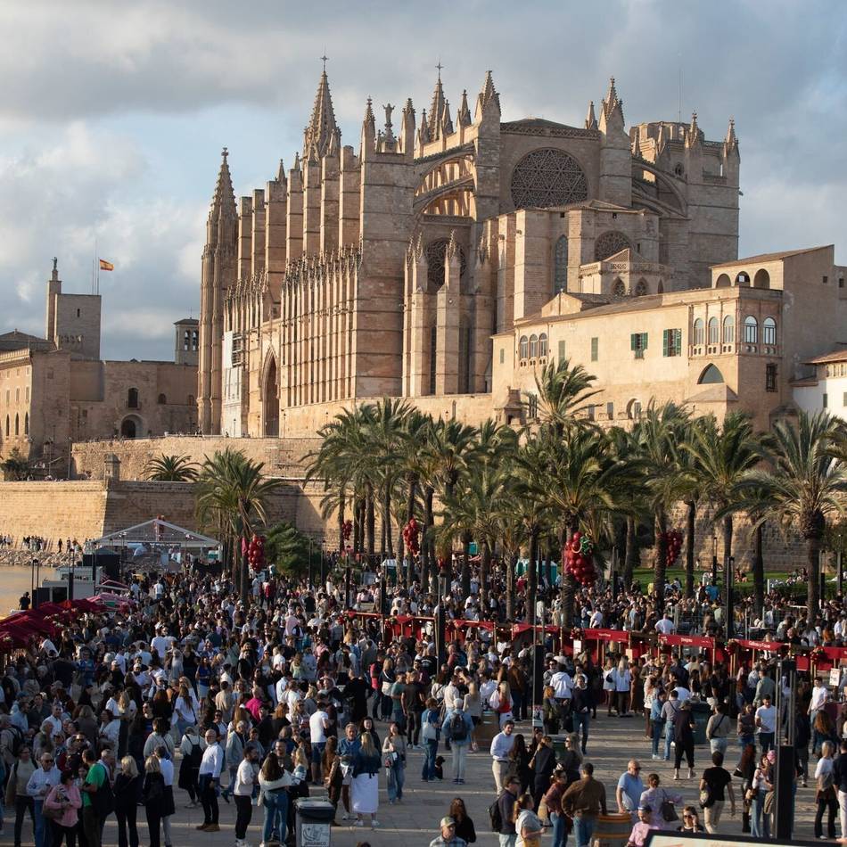 Ganz schön dreist: Frau parkt in Palma mit gefälschtem Behindertenausweis aus Düsseldorf