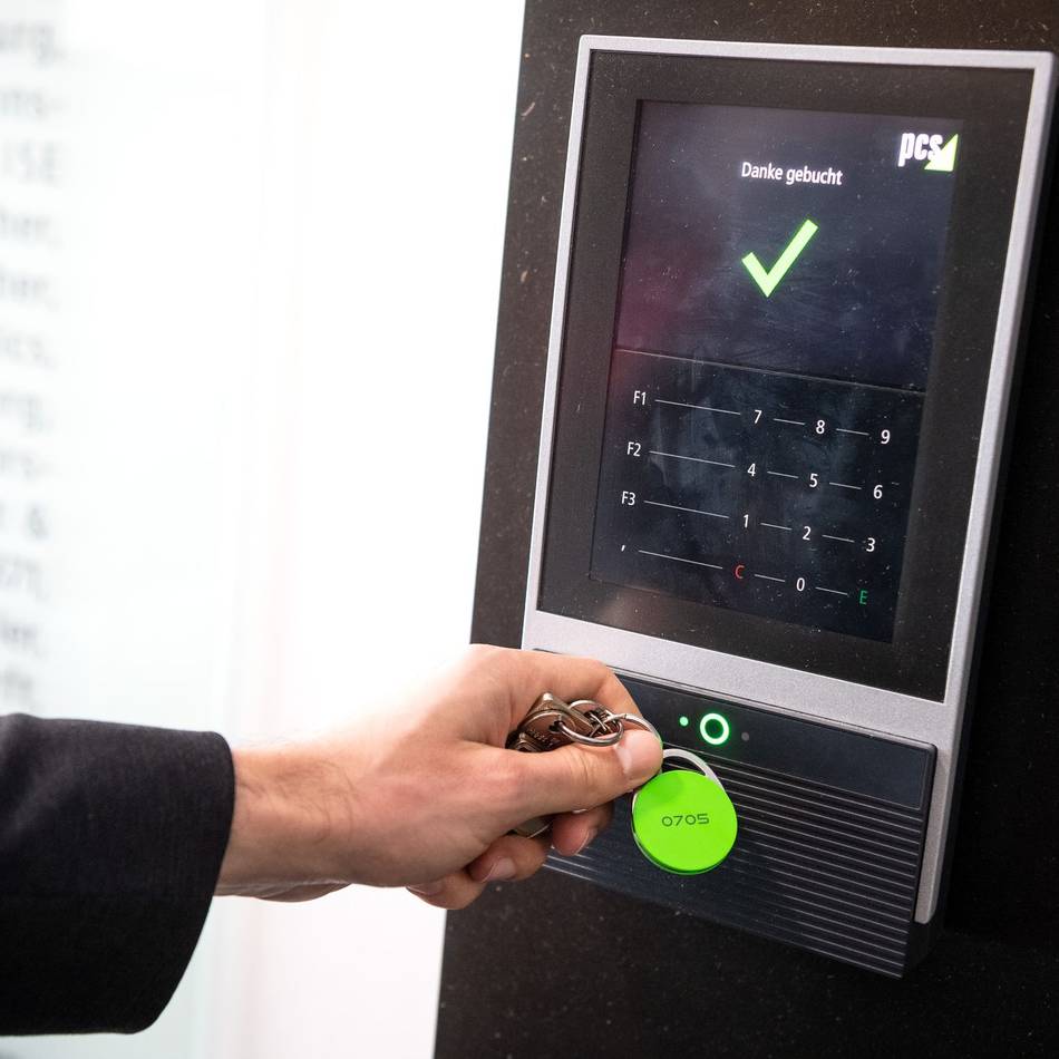 Reform des Arbeitszeitgesetzes: Gewerkschaft pocht auf Acht-Stunden-Tag