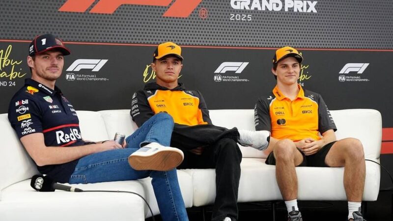 Titelfinale der Formel 1: Verstappen sieht den WM-Pokal und sagt: „Ich habe vier davon zu Hause“