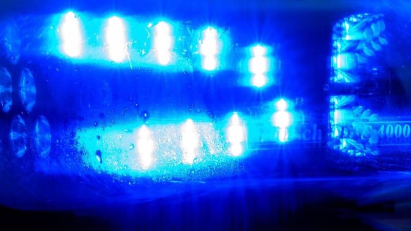 Ampel stoppt Flüchtigen unsanft: Waghalsige Verfolgungsjagd durch Viersen