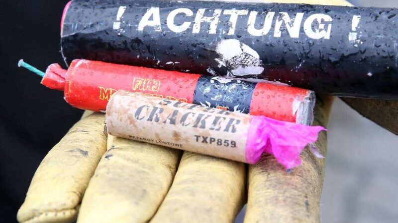 Feuerwerk an Silvester in Krefeld: Zoll warnt vor illegal eingeführten Böllern