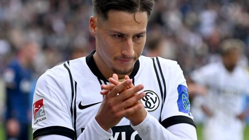 Wechsel in die Heimatstadt: „Musste Tränen zurückhalten“ – Eintracht-Neuzugang Ebnoutalib emotional