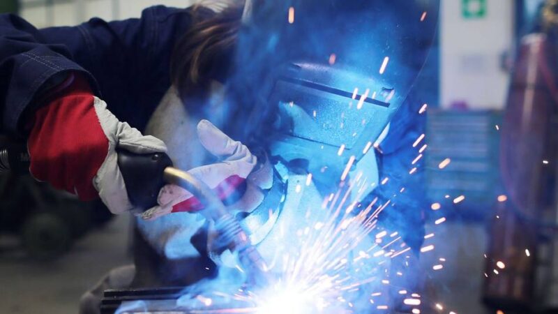 Wirtschaft in Mönchengladbach: Immer weniger Azubis – und noch weniger, die es bis zur Prüfung schaffen