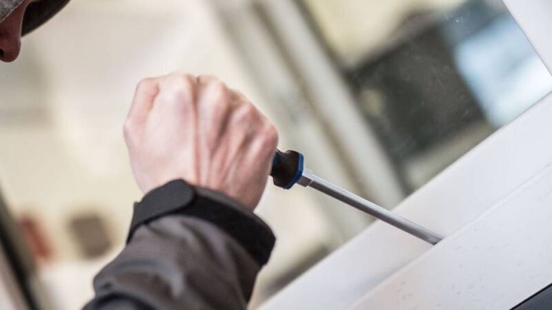 Polizei sucht Zeugen: Erneut Einbruchserie in Ratingen