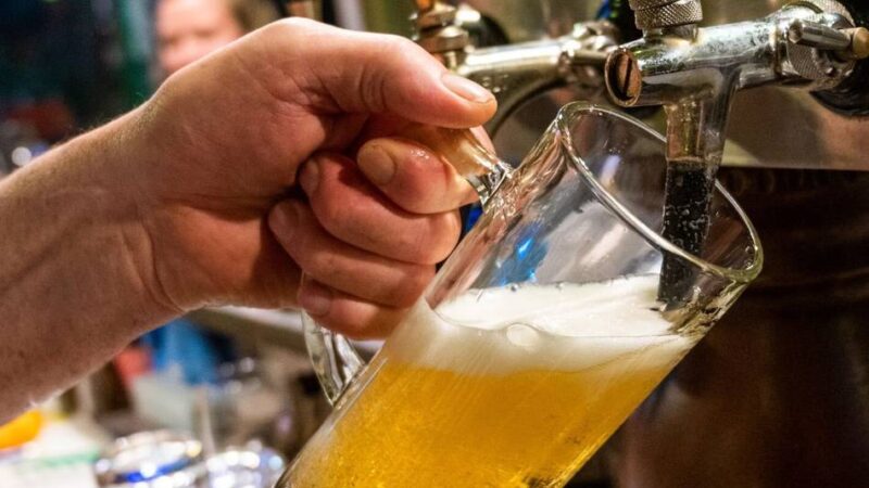 Wirtschaft in Mönchengladbach: Immer mehr Unternehmen können Rechnungen nicht zahlen