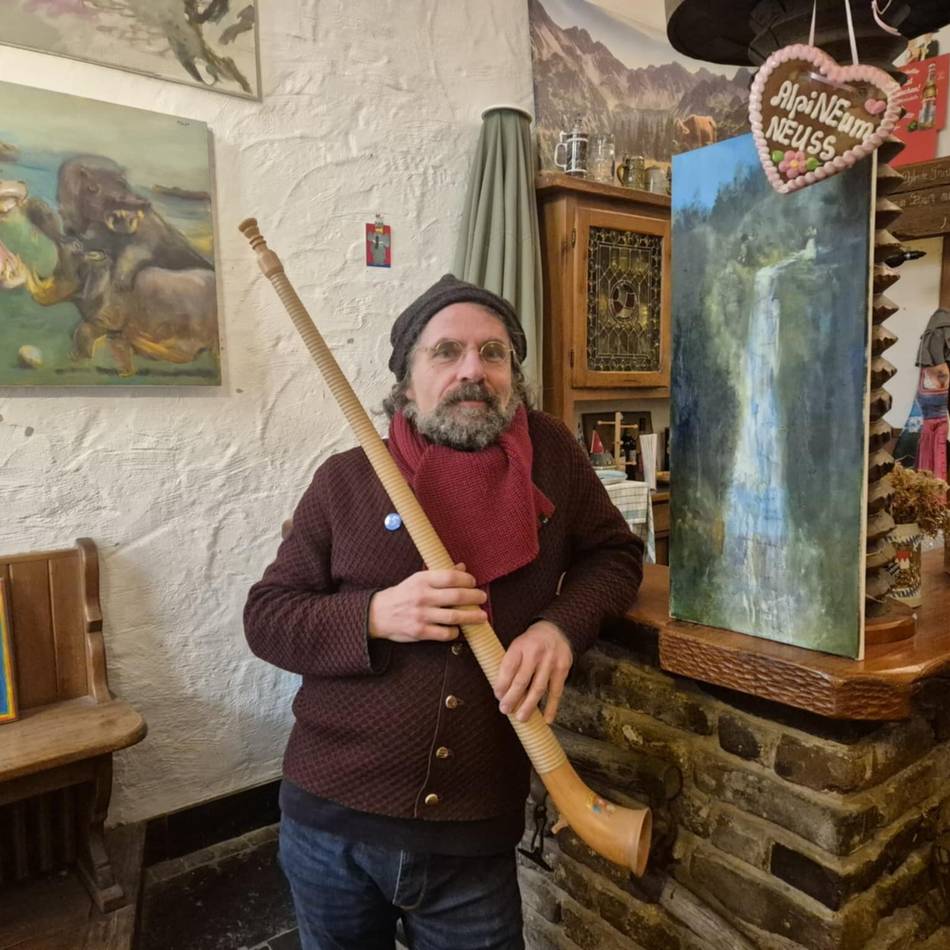 Ausstellung im Neusser Alpineum: Vom harten Leben in den Alpen