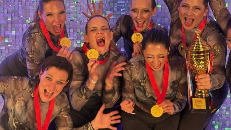 Sport in Düsseldorf : Tanzformation „InTakt“ aus Unterbach ist Weltmeister