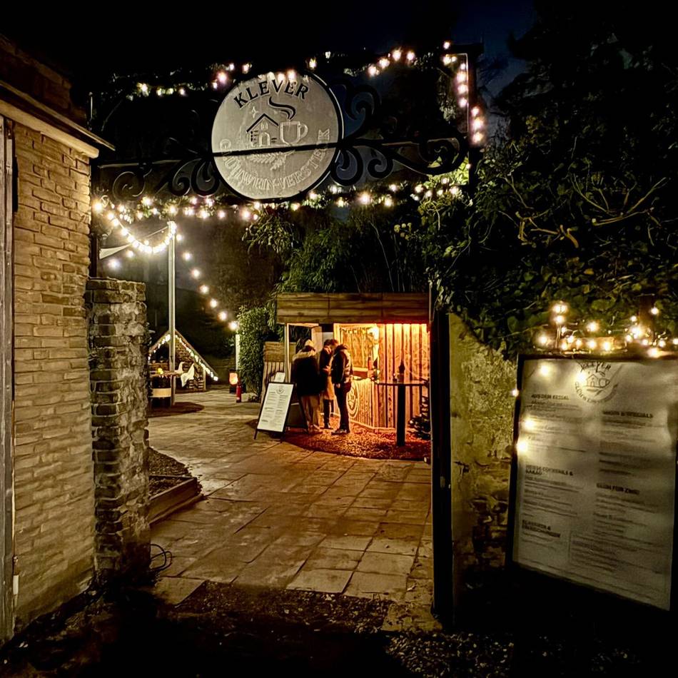 Premiere für Weihnachtsdorf: Wo in Kleve das „Glühwein-Versteck“ eröffnet wurde