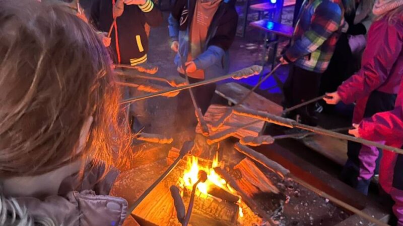 Am Fuxbau in Sonsbeck: Pfadfinder sammeln beim „Anglühen“ Geld für Jugendarbeit