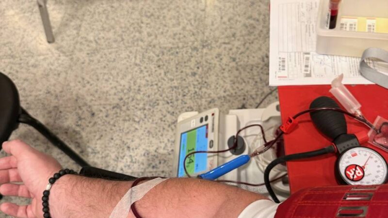 „Kleine Tat mit großer Wirkung“: Bürgermeister Rafael Zur wirbt für Blutspende