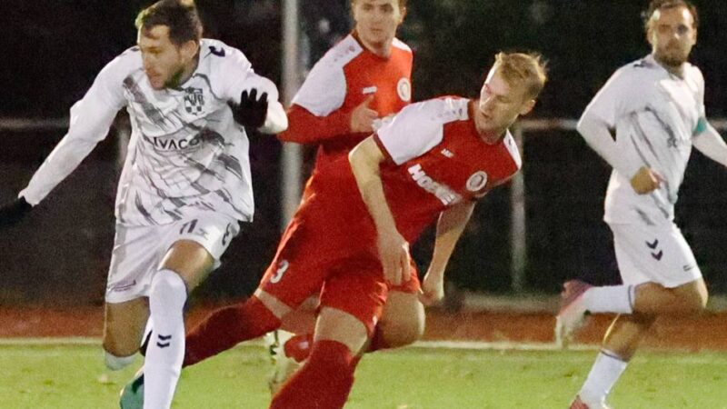 16. Spieltag in der Bezirksliga: Auf dem Zahnfleisch gehender VfL Tönisberg verliert munteres Scheibenschießen