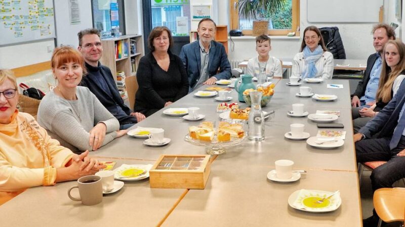 Mehrgenerationenprojekt in Viersen: Verein Sonnenschein veröffentlicht Kochbuch