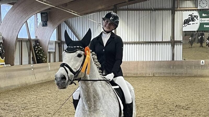 Nikolausturnier beim RFV Graf von Schmettow: Sonderpreis für Eversaeler Nachwuchsreiterinnen