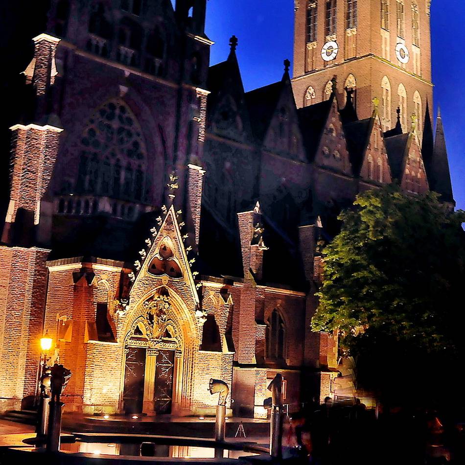 Adventskonzert in Dülken: Landesregierung installiert Videoleinwand für alle