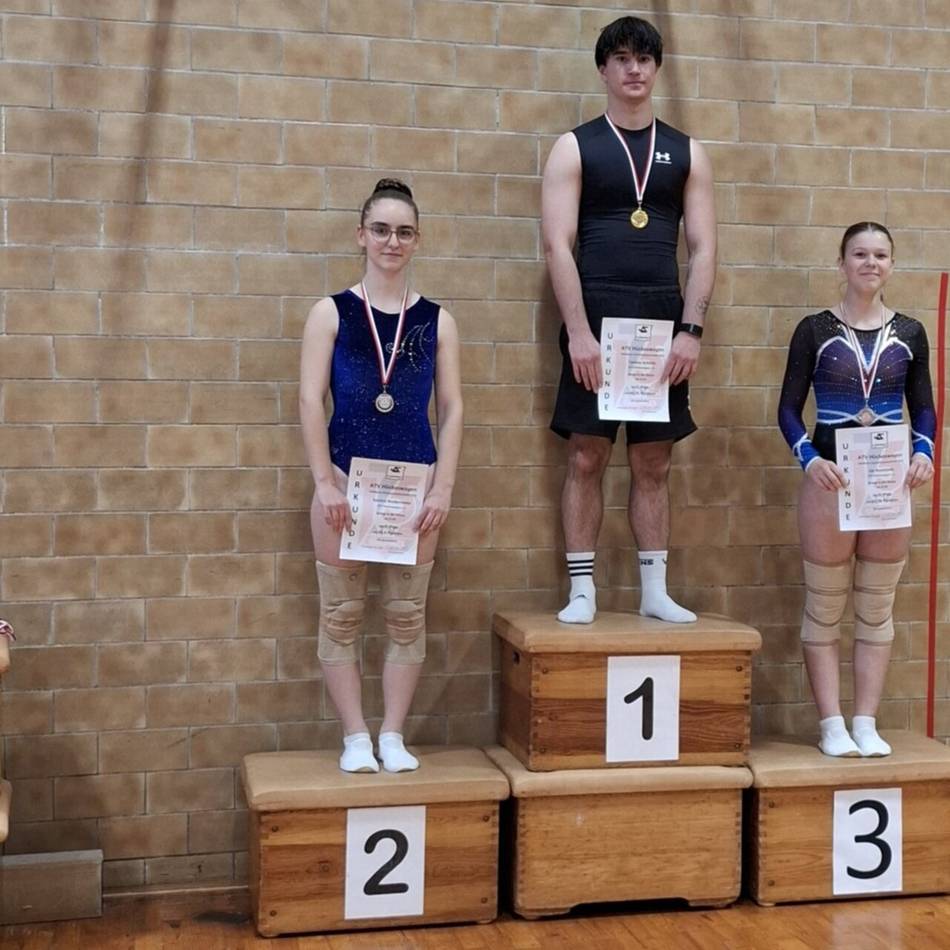 ATV Hückeswagen: Trampolinturner ermitteln ihre Vereinsmeister