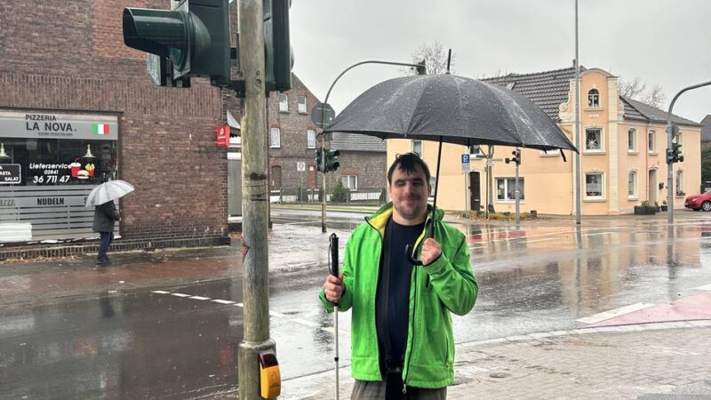 Bürgeratrag in Moers: Ampel-Umbau macht das Alltagsleben für Sehbehinderte leichter